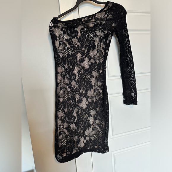 One sleeve body con dress - Picture 2 of 6